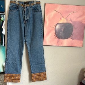 Team Tactics- vintage 90’s High waist embroidered patch Mom Jeans Size 8